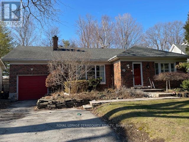 425 River Side Drive, Oakville, Ontario  L6K 3N6 - Photo 2 - W12810830