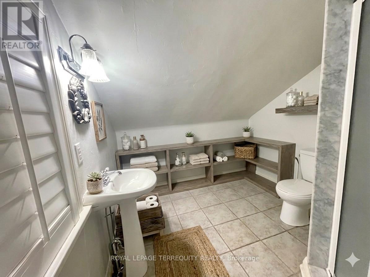 425 River Side Drive, Oakville, Ontario  L6K 3N6 - Photo 30 - W12810830