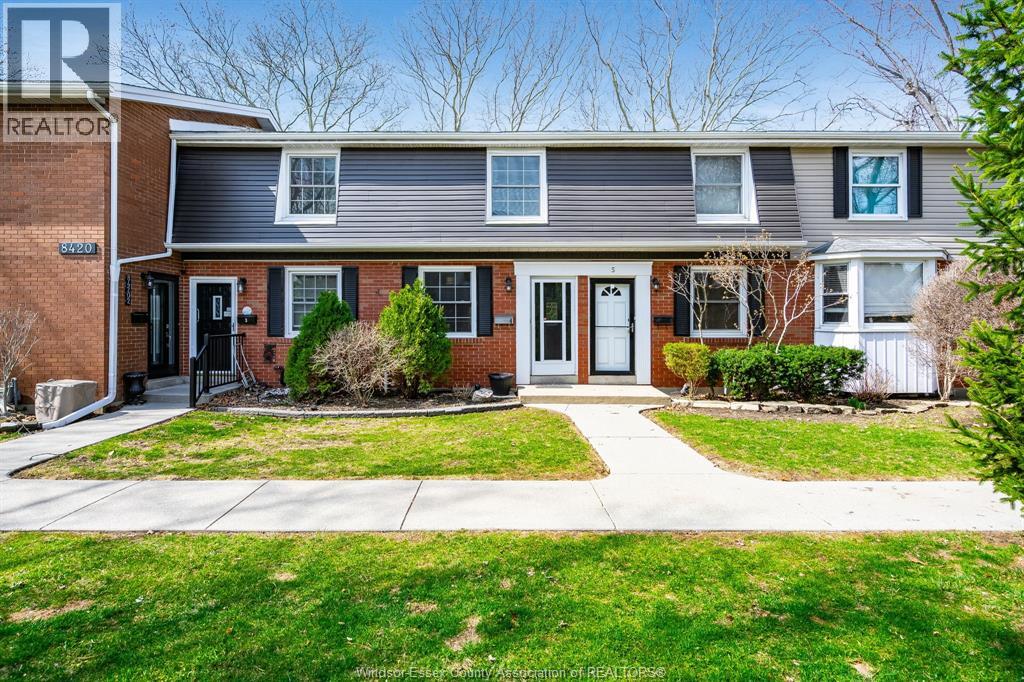 MLS# 26006594: 8420 Little River ROAD Unit# 4, Windsor, Canada
