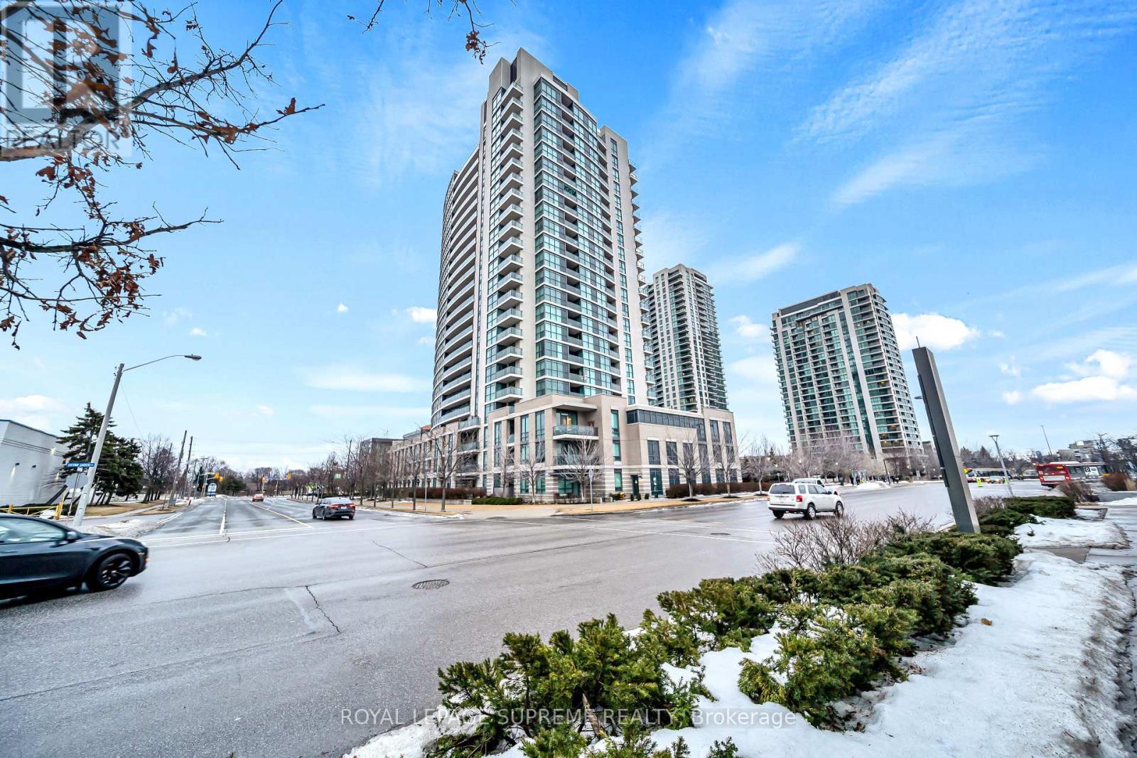 1804 - 205 Sherway Gardens Road, Toronto, Ontario  M9C 0A5 - Photo 2 - W12938962