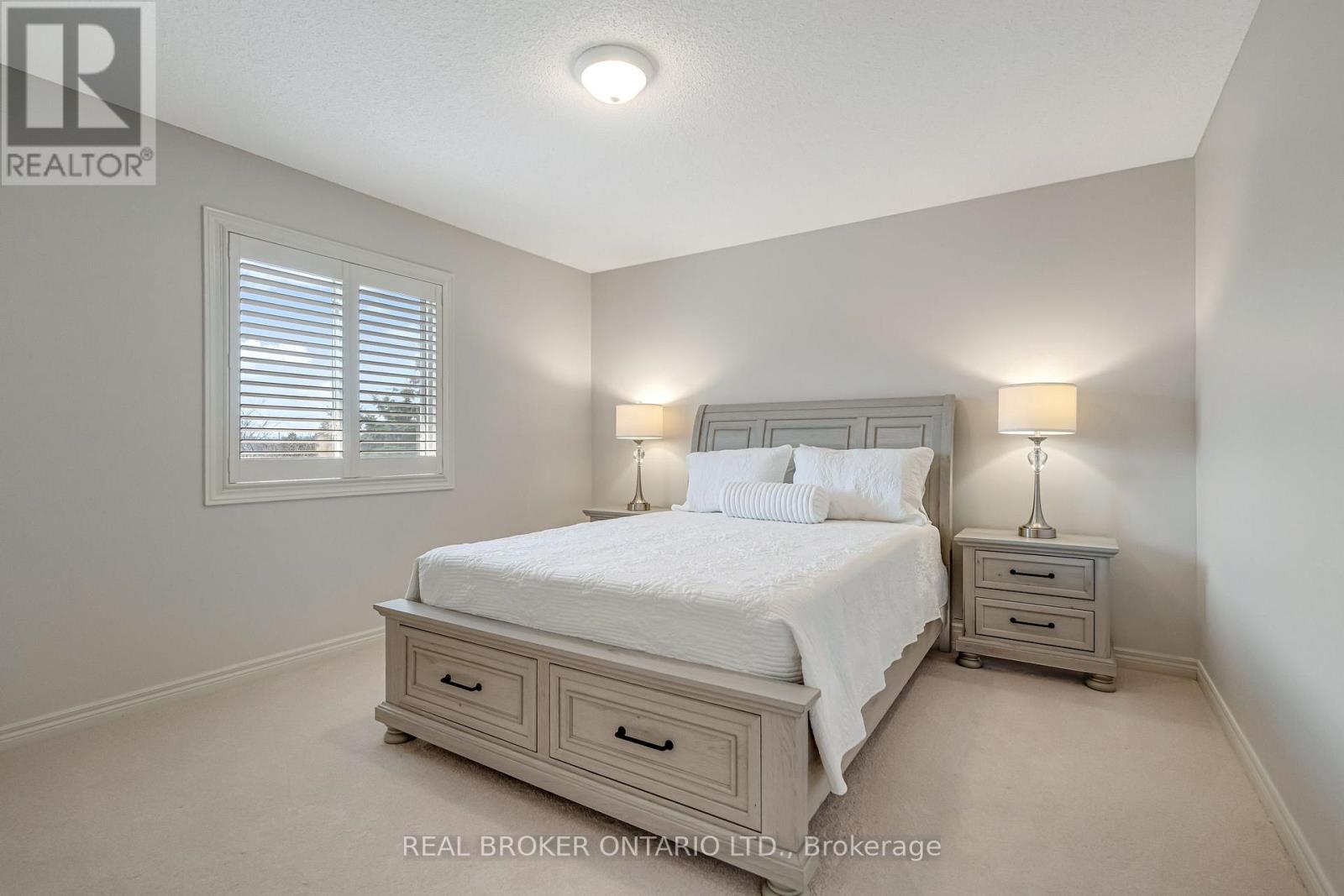 2423 Valley Heights Crescent, Oakville, Ontario  L6H 6X2 - Photo 19 - W12938964