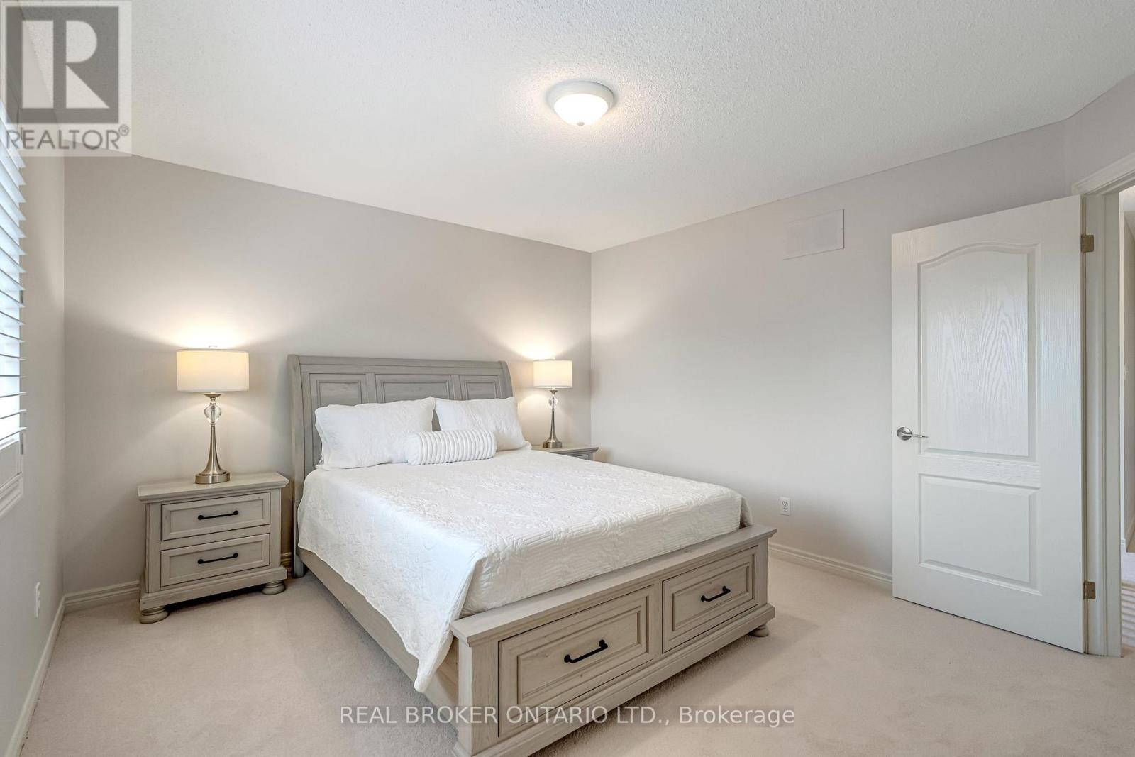 2423 Valley Heights Crescent, Oakville, Ontario  L6H 6X2 - Photo 20 - W12938964