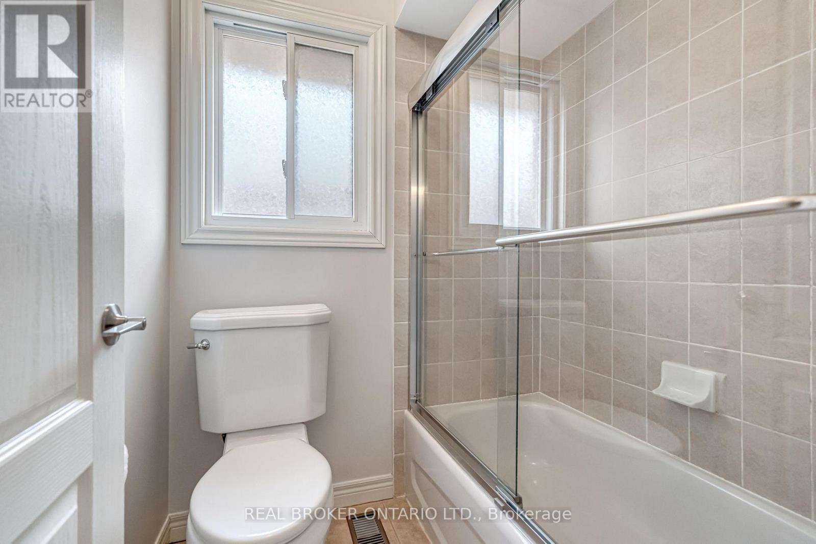 2423 Valley Heights Crescent, Oakville, Ontario  L6H 6X2 - Photo 26 - W12938964