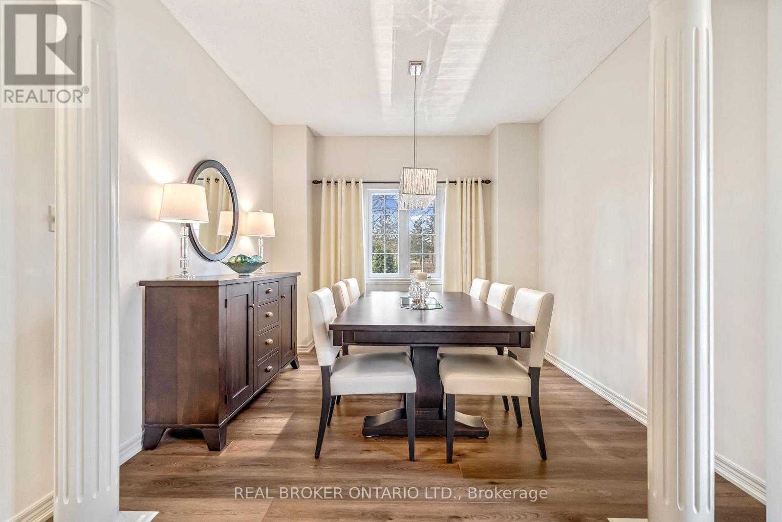 2423 Valley Heights Crescent, Oakville, Ontario  L6H 6X2 - Photo 5 - W12938964