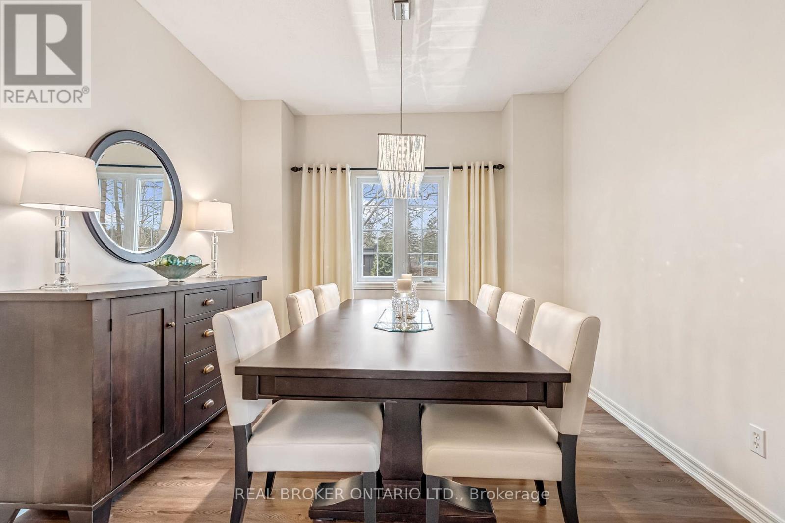 2423 Valley Heights Crescent, Oakville, Ontario  L6H 6X2 - Photo 6 - W12938964