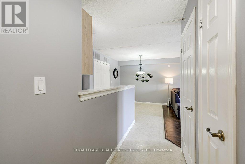 210 - 2065 Appleby Line, Burlington, Ontario  L7L 7H2 - Photo 10 - W12938968