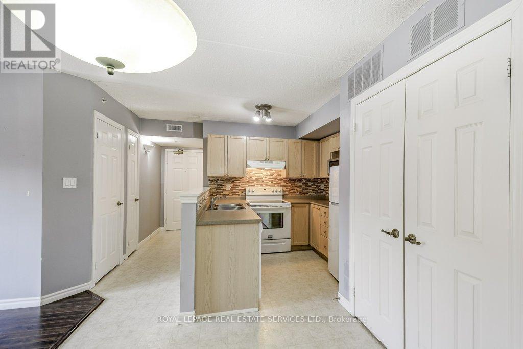 210 - 2065 Appleby Line, Burlington, Ontario  L7L 7H2 - Photo 12 - W12938968