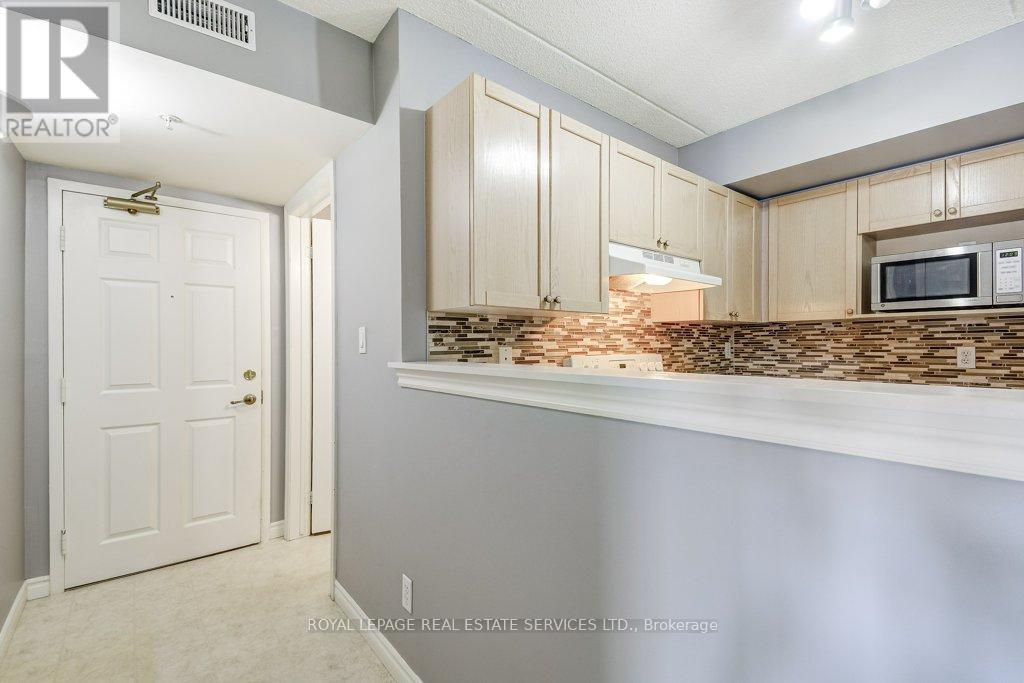 210 - 2065 Appleby Line, Burlington, Ontario  L7L 7H2 - Photo 21 - W12938968