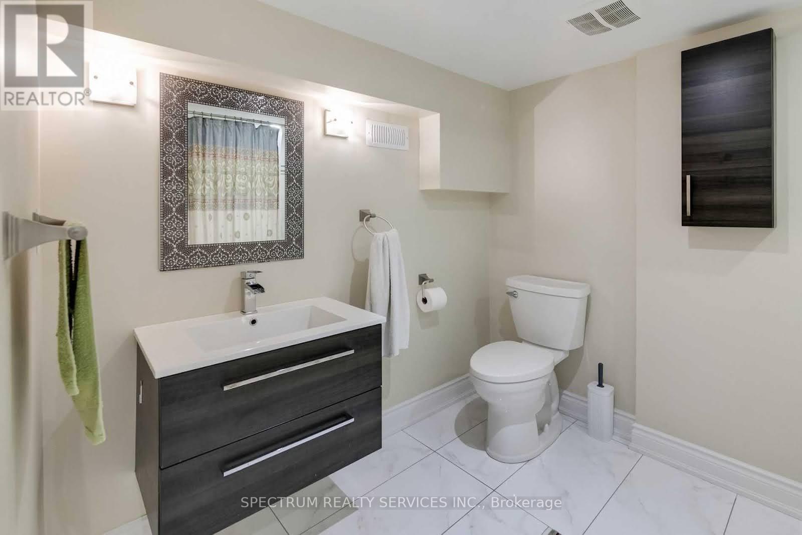 Bsmt - 141 Katherine Road, Toronto, Ontario  M3K 1J6 - Photo 15 - W12938982