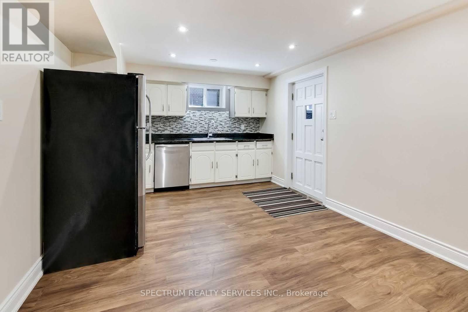 Bsmt - 141 Katherine Road, Toronto, Ontario  M3K 1J6 - Photo 5 - W12938982
