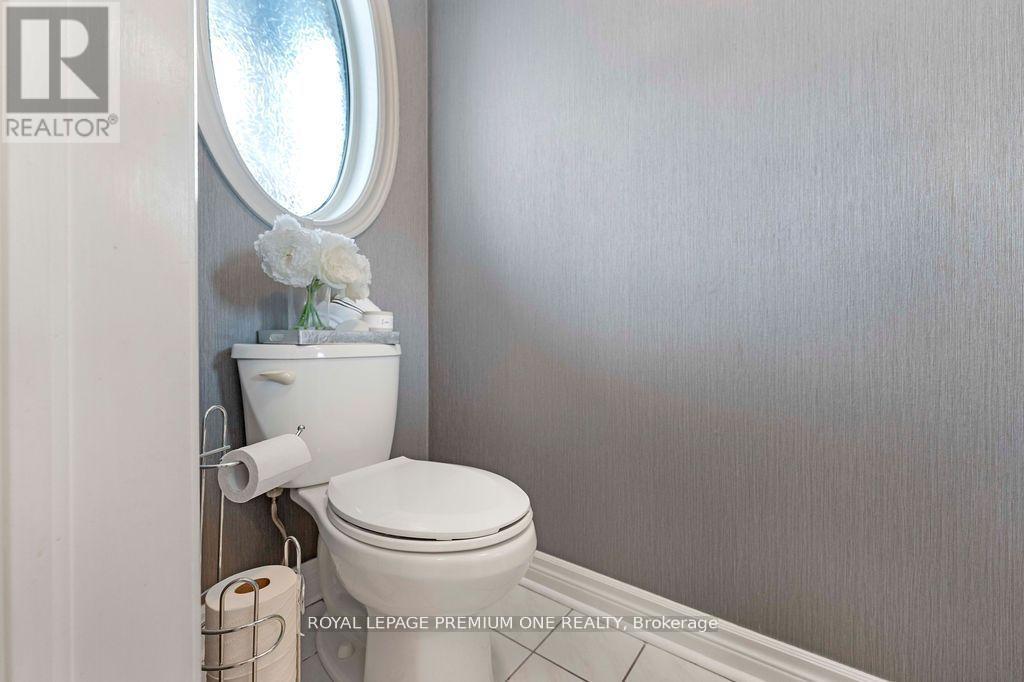 99 Senator Way, Caledon, Ontario  L7S 2S6 - Photo 19 - W12939028