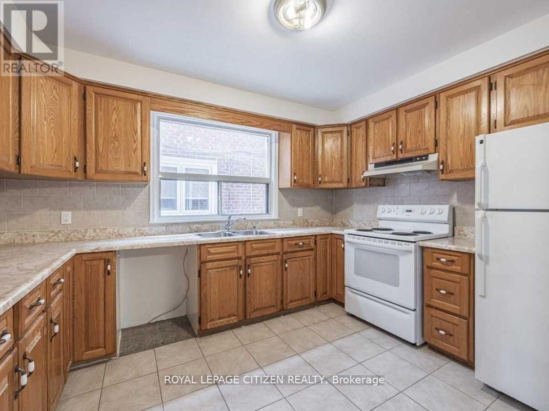 2 - 17 Bayliss Avenue, Toronto, Ontario  M6N 4P2 - Photo 6 - W12939034