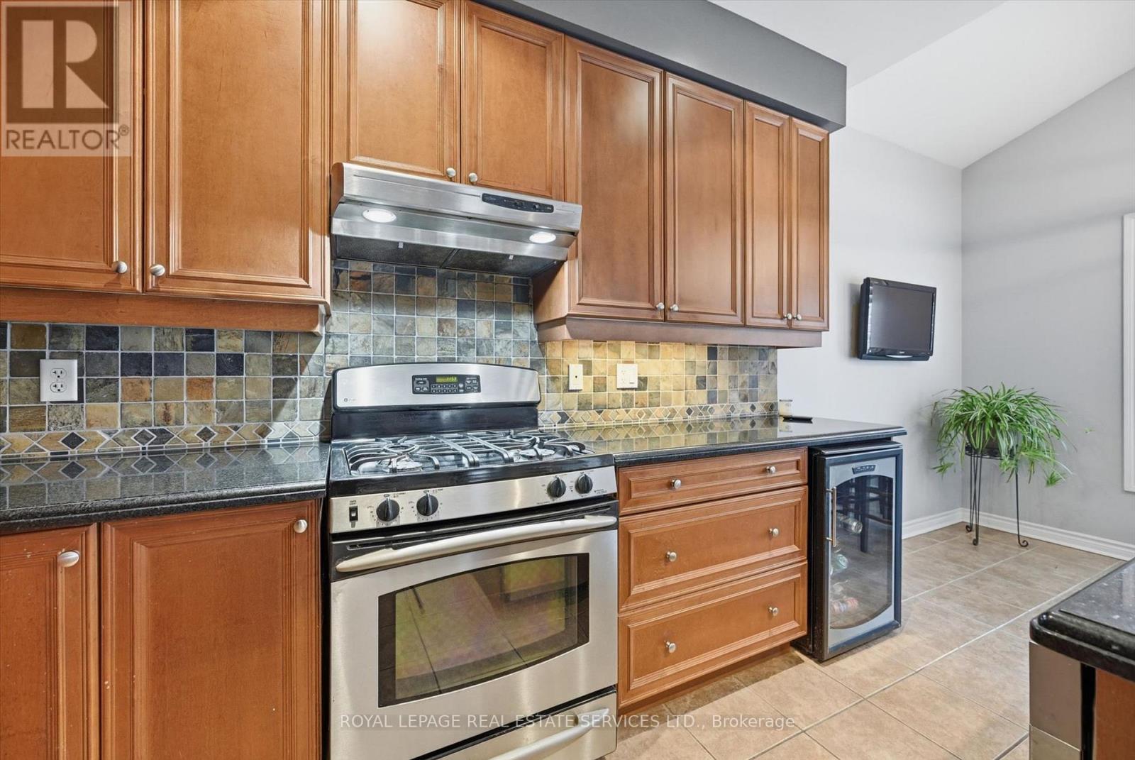 2170 Brookhaven Crescent, Oakville, Ontario  L6M 5B8 - Photo 16 - W12939036