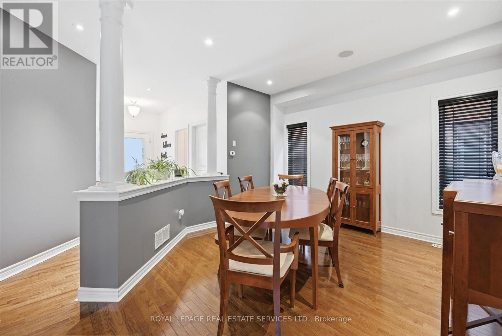 2170 Brookhaven Crescent, Oakville, Ontario  L6M 5B8 - Photo 4 - W12939036