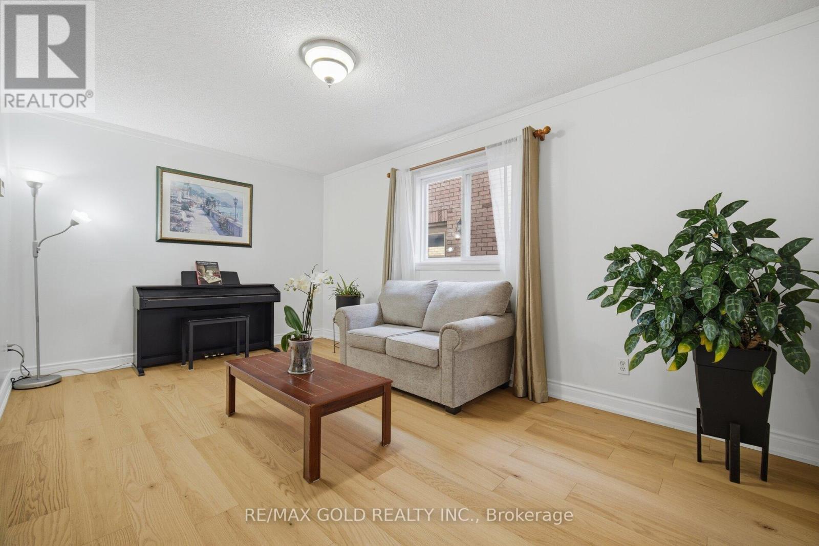 66 Cheviot Crescent, Brampton, Ontario  L6Z 4G7 - Photo 12 - W12939062