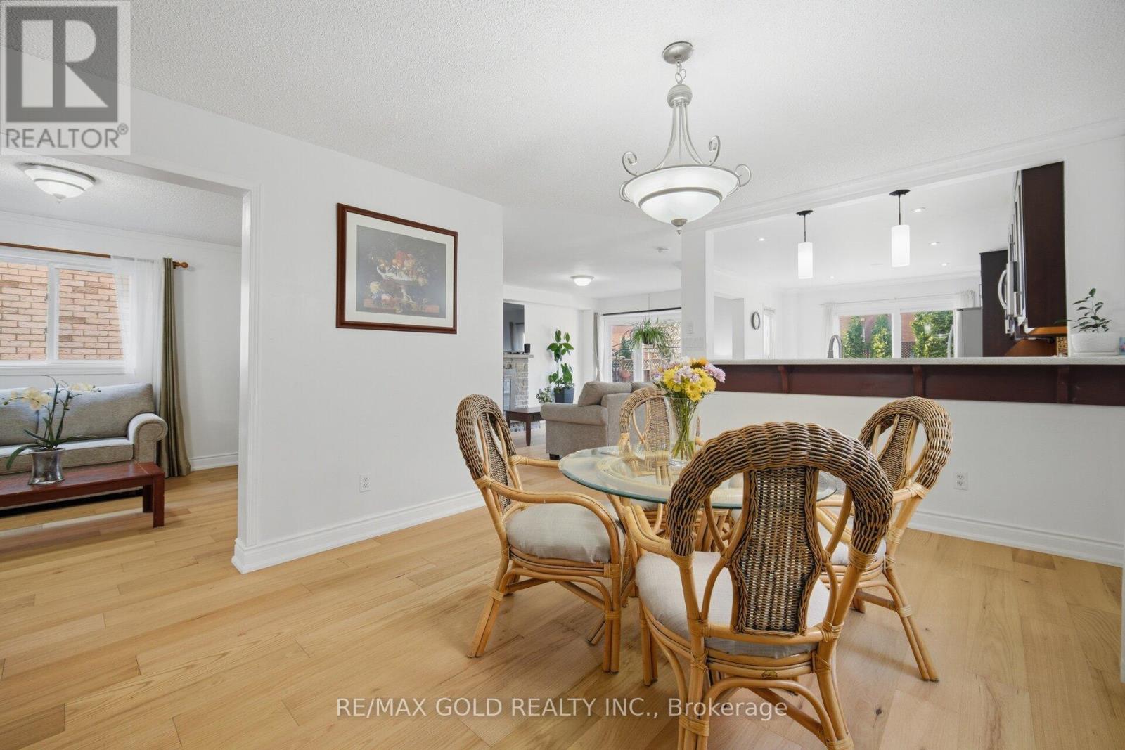 66 Cheviot Crescent, Brampton, Ontario  L6Z 4G7 - Photo 9 - W12939062