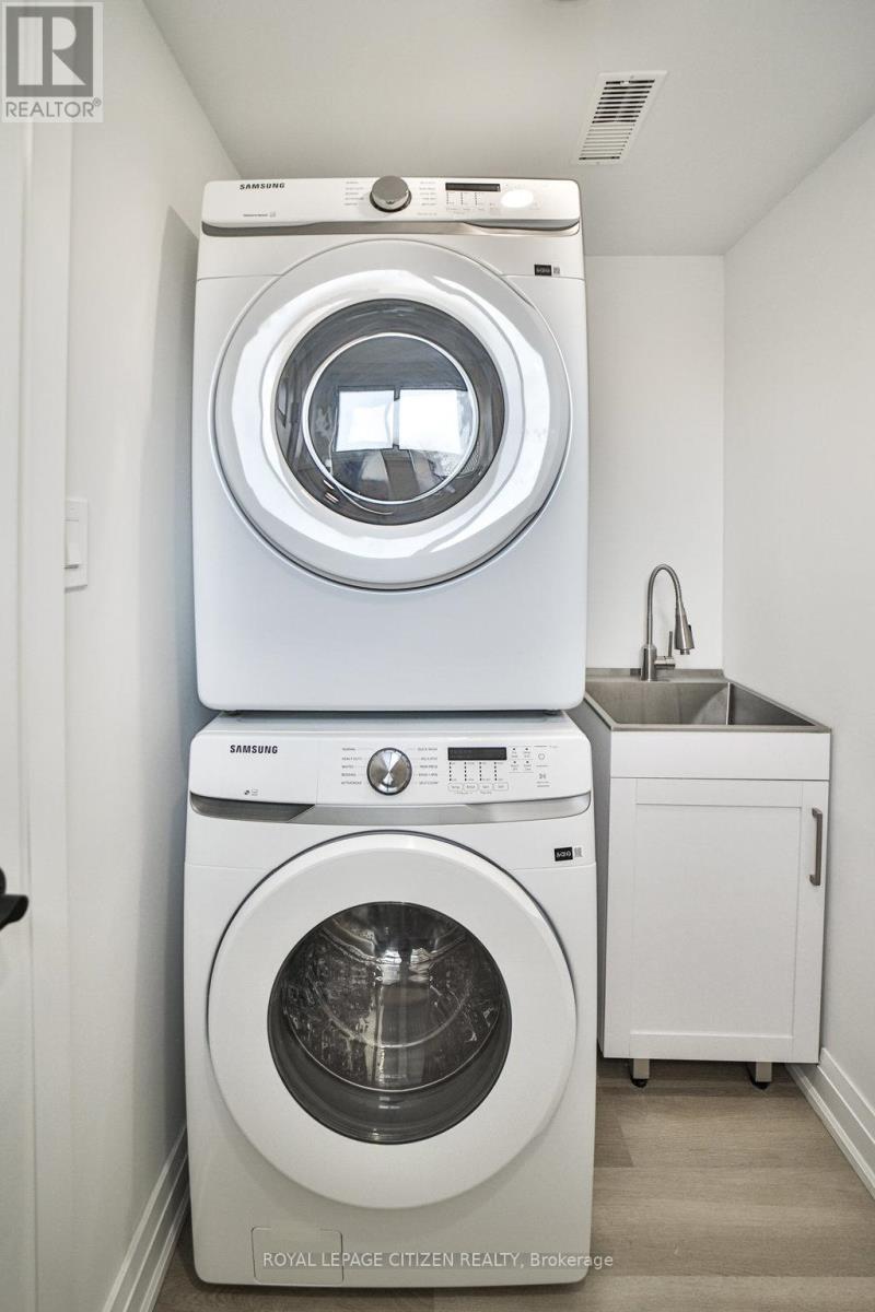 34 Belleglade Court, Toronto, Ontario  M9M 2W4 - Photo 40 - W12939068