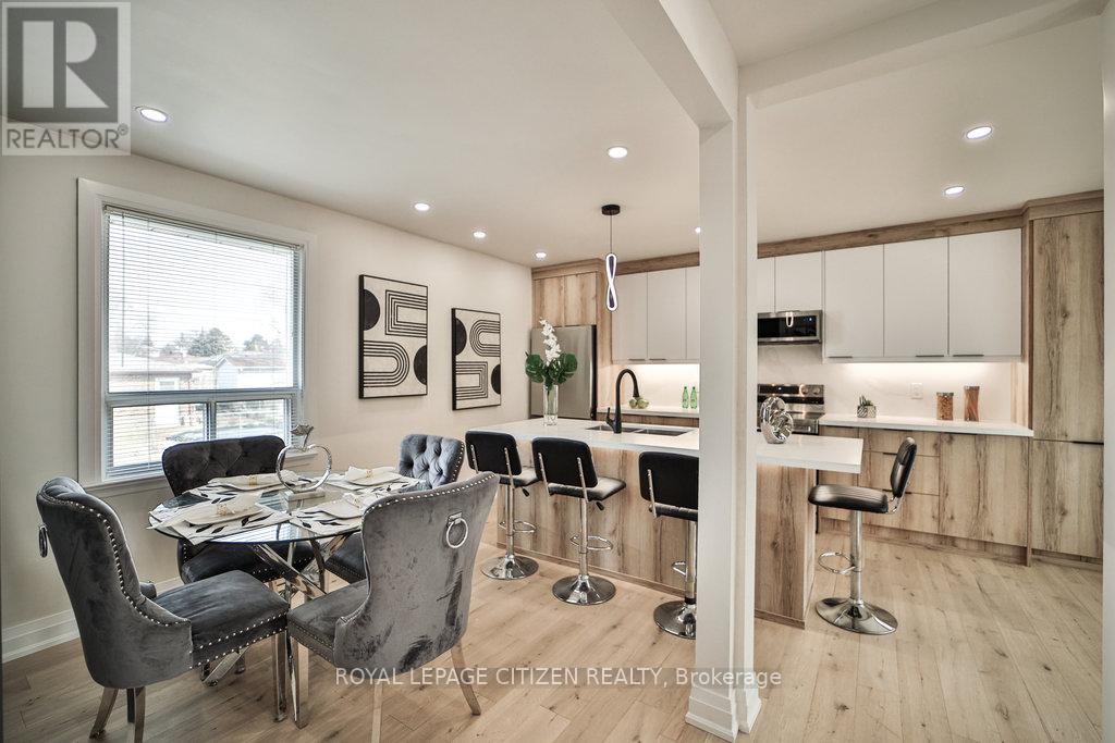 34 Belleglade Court, Toronto, Ontario  M9M 2W4 - Photo 8 - W12939068