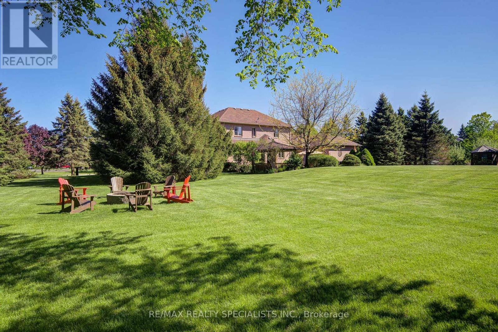 11 Bridlewood Boulevard, Halton Hills, Ontario  L0P 1H0 - Photo 49 - W12939078