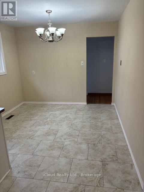 4174 Woodington Drive, Mississauga (Rathwood), Ontario  L4Z 1K4 - Photo 5 - W12939102