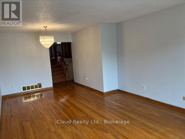 4174 Woodington Drive, Mississauga (Rathwood), Ontario  L4Z 1K4 - Photo 8 - W12939102