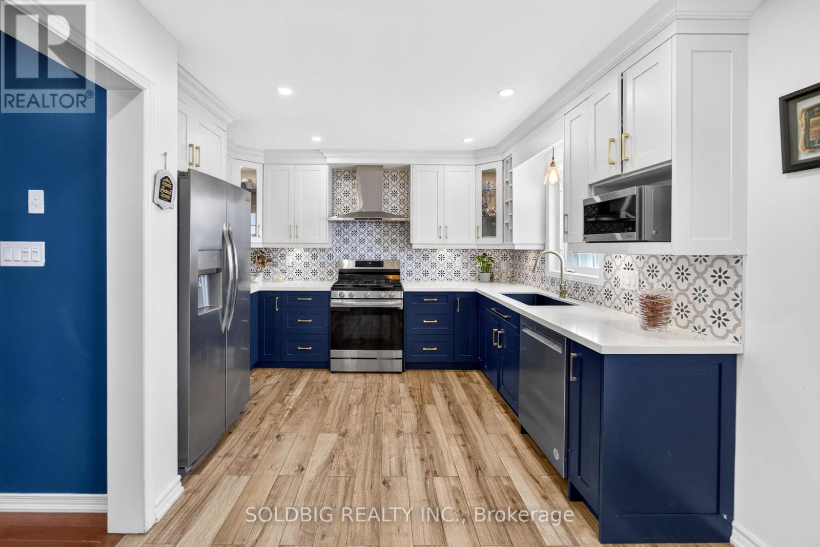 424 Chandler Crescent, Milton (Sc Scott), Ontario  L9T 0S9 - Photo 12 - W12939132