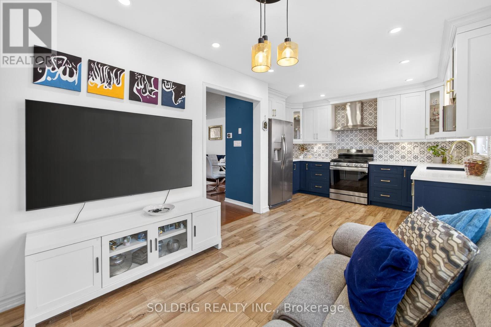 424 Chandler Crescent, Milton (Sc Scott), Ontario  L9T 0S9 - Photo 13 - W12939132