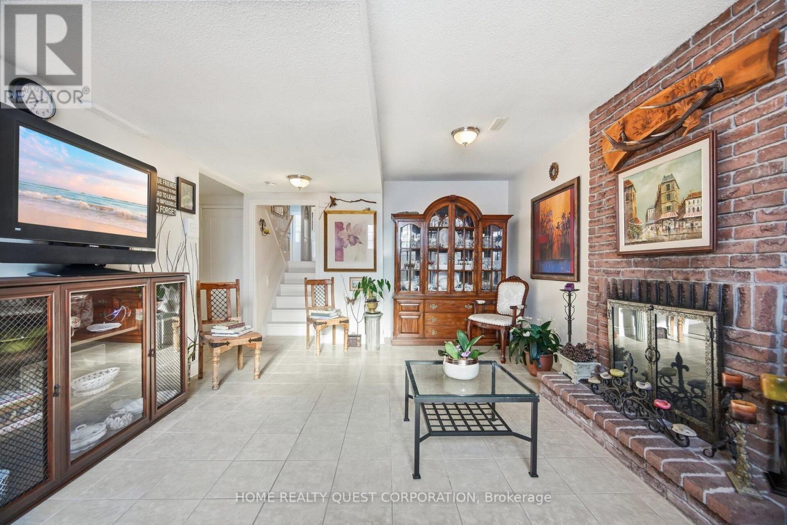 6330 Lorca Crescent, Mississauga, Ontario  L5N 2J4 - Photo 20 - W12939142