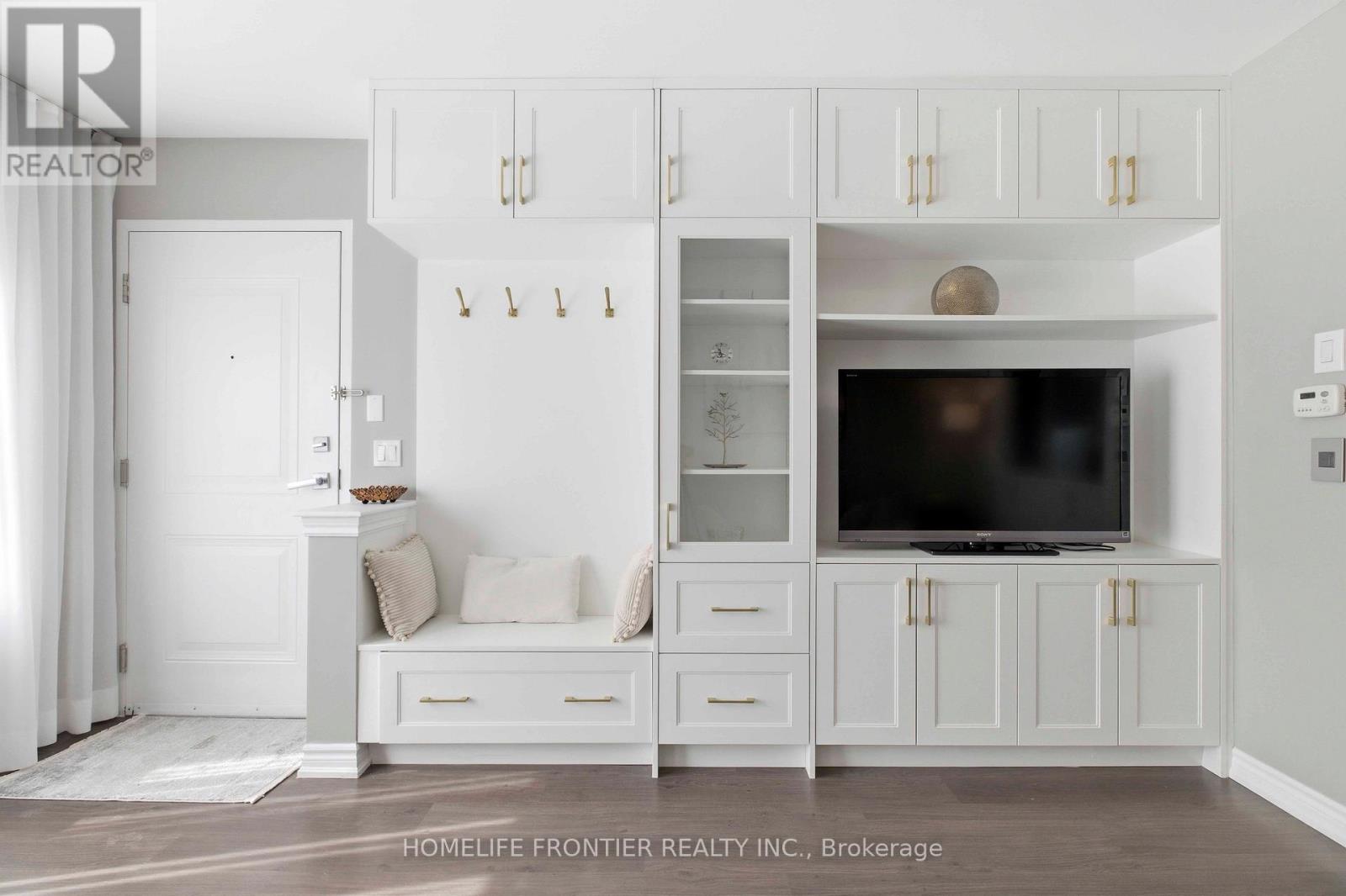 29 - 145 Long Branch Avenue, Toronto (Long Branch), Ontario  M8W 0A9 - Photo 10 - W12939178