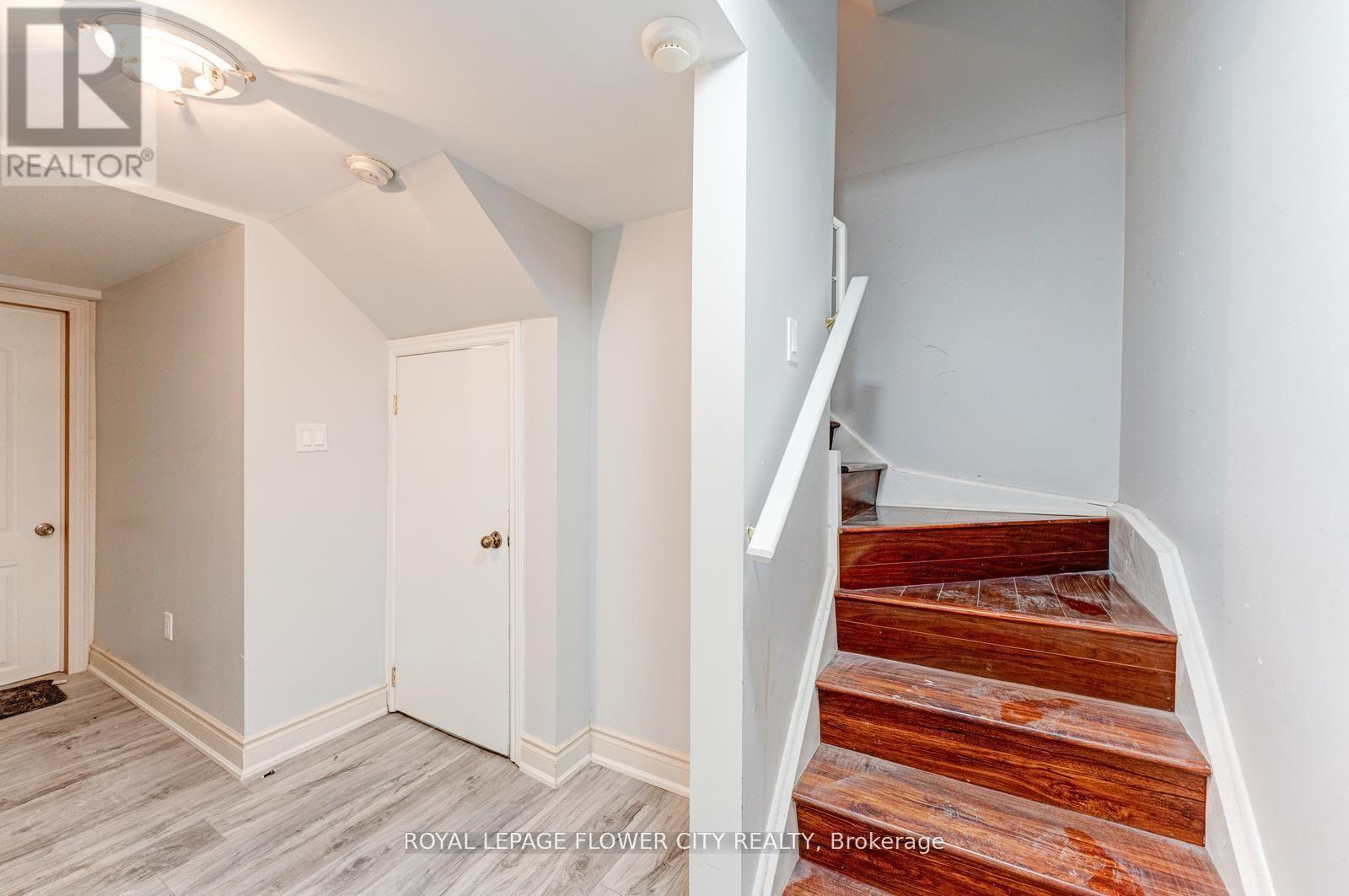 80 Dwyer Drive, Brampton (Gore Industrial North), Ontario  L6S 0B1 - Photo 35 - W12939184