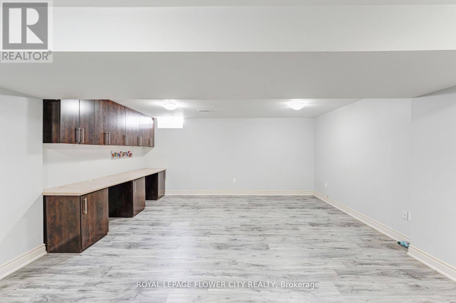 80 Dwyer Drive, Brampton (Gore Industrial North), Ontario  L6S 0B1 - Photo 37 - W12939184