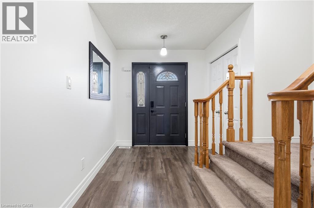 256 Sienna Crescent, Kitchener, Ontario  N2R 1T5 - Photo 4 - 40815511