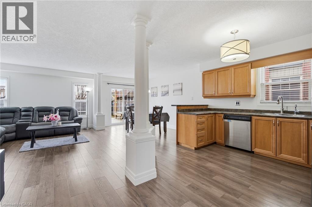 256 Sienna Crescent, Kitchener, Ontario  N2R 1T5 - Photo 6 - 40815511