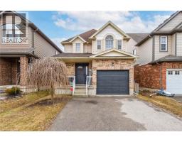 256 SIENNA Crescent, Kitchener, Ontario