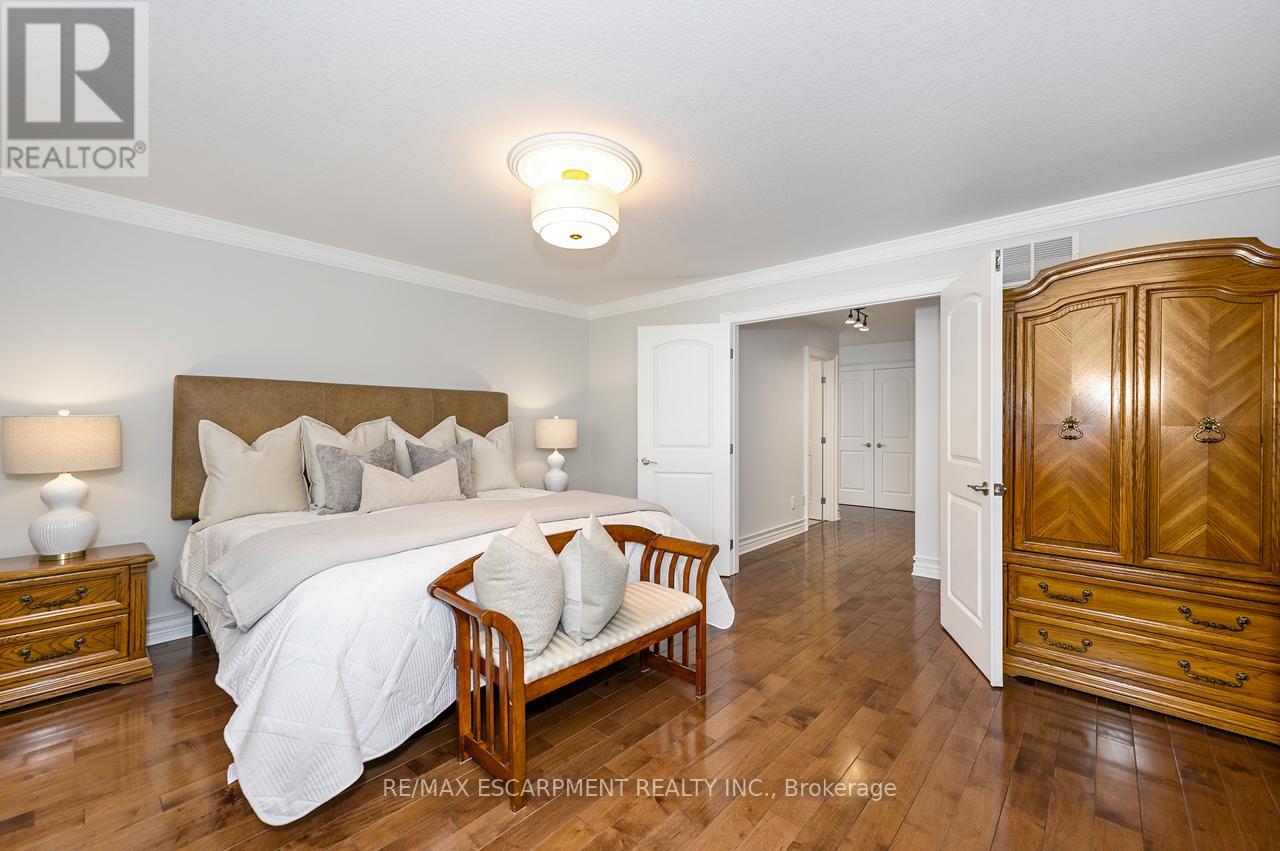 27 Carver Drive, Hamilton (Binbrook), Ontario  L0R 1C0 - Photo 18 - X12938944