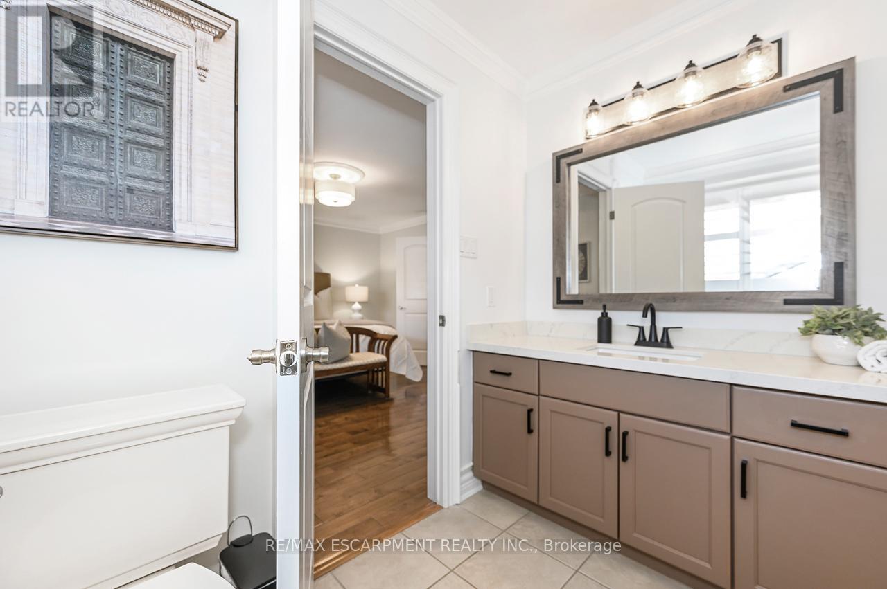 27 Carver Drive, Hamilton (Binbrook), Ontario  L0R 1C0 - Photo 21 - X12938944