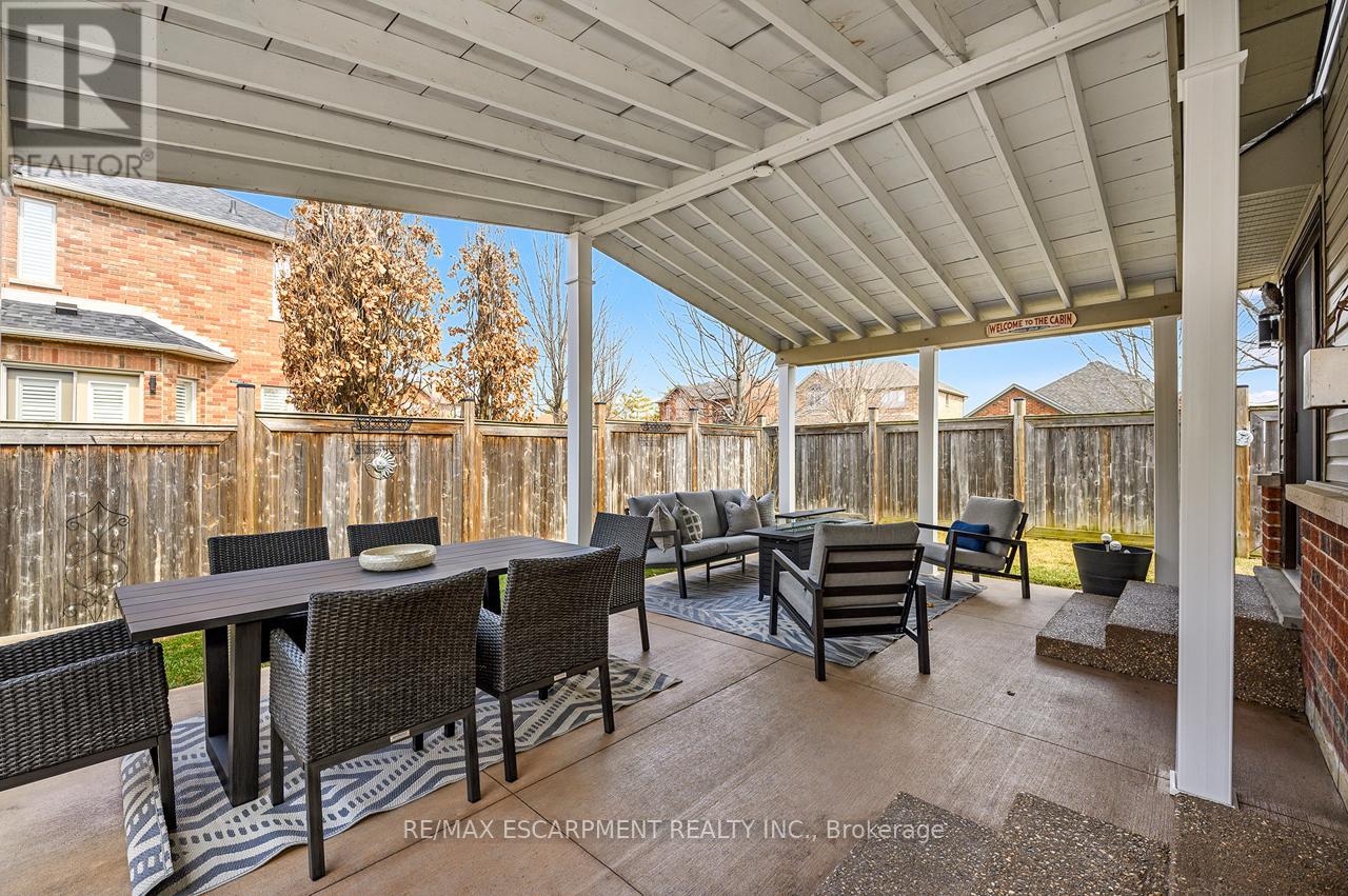 27 Carver Drive, Hamilton (Binbrook), Ontario  L0R 1C0 - Photo 34 - X12938944