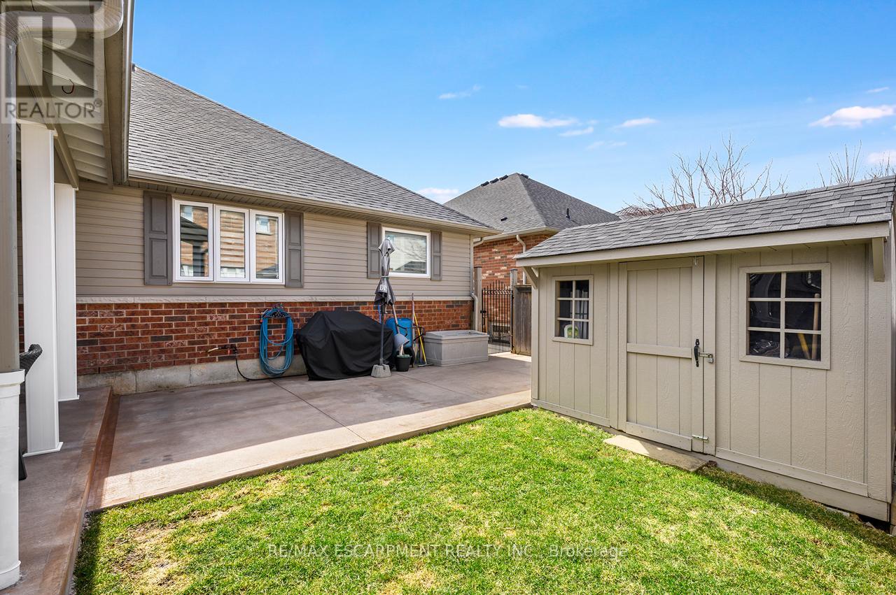 27 Carver Drive, Hamilton (Binbrook), Ontario  L0R 1C0 - Photo 39 - X12938944