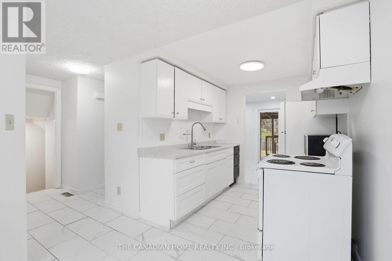 61 Freeman Crescent, Norfolk, Ontario  N3Y 5K1 - Photo 5 - X12938988