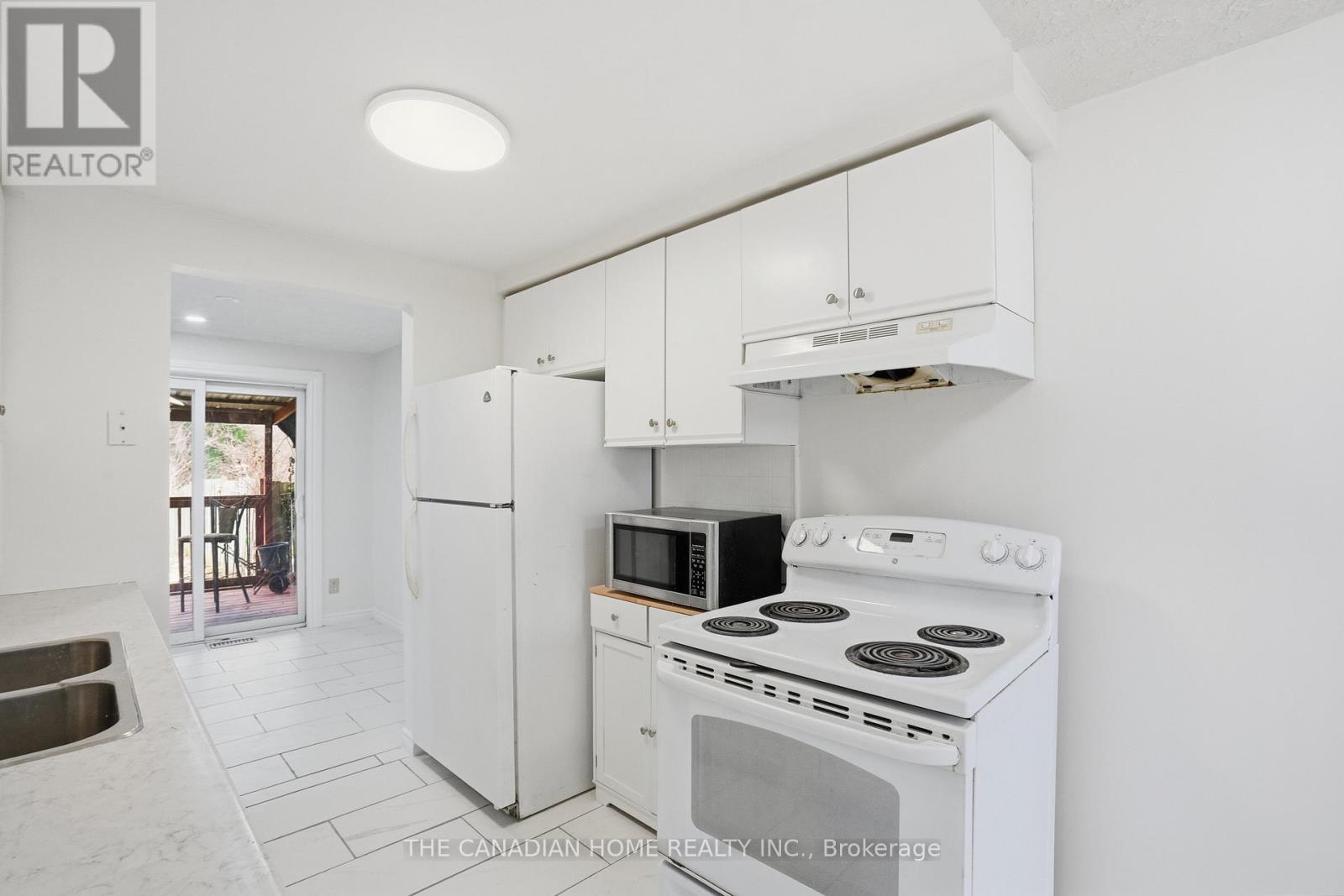 61 Freeman Crescent, Norfolk, Ontario  N3Y 5K1 - Photo 7 - X12938988