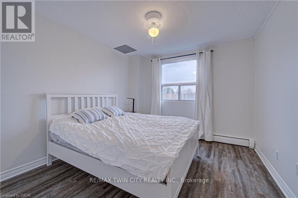 202 - 793 Colborne Street, Brantford, Ontario  N3S 7J3 - Photo 13 - X12939138