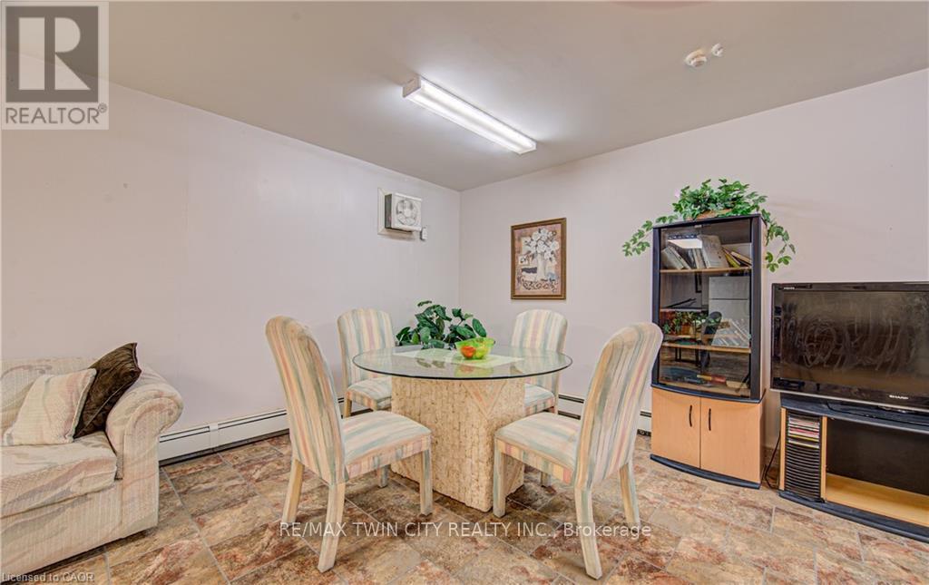 202 - 793 Colborne Street, Brantford, Ontario  N3S 7J3 - Photo 27 - X12939138