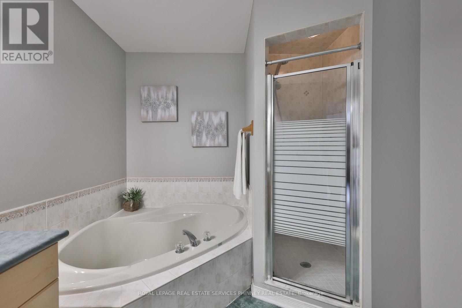 5117 St. George's Drive, Lincoln, Ontario  L0R 1B7 - Photo 22 - X12939216