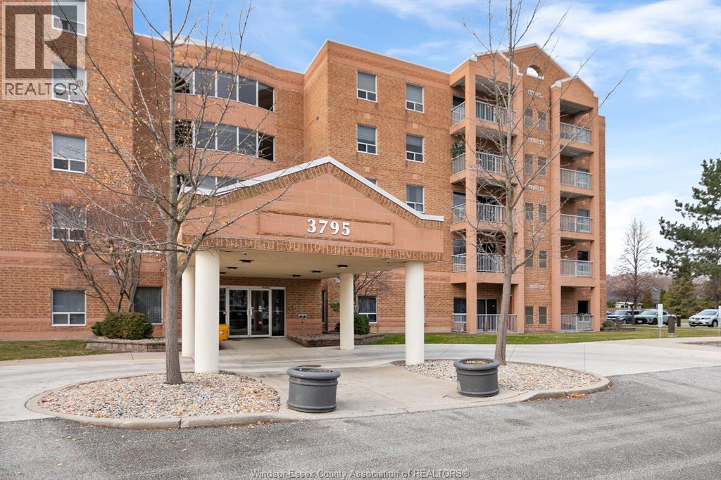 MLS# 26006611: 3795 SOUTHWINDS DRIVE Unit# 302, Windsor, Canada