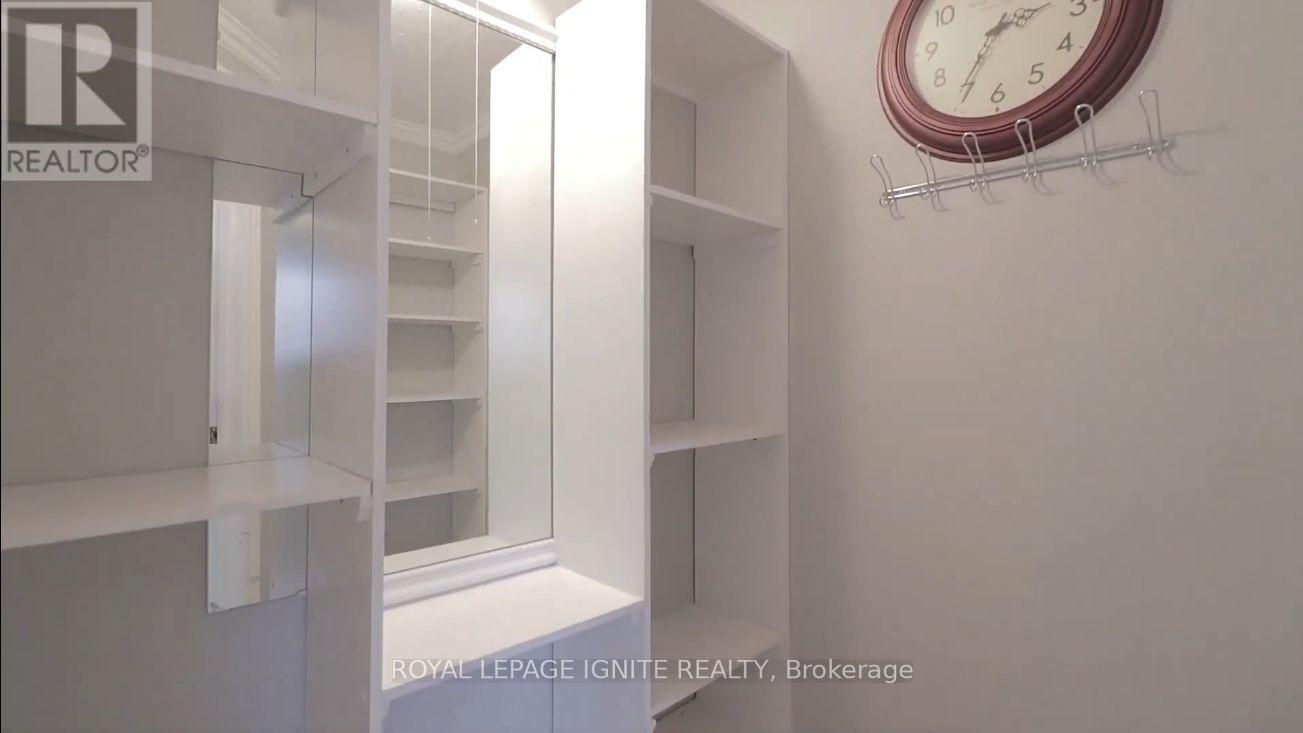 11 Carisbrooke Square, Toronto, Ontario  M1B 4M2 - Photo 13 - E12919924