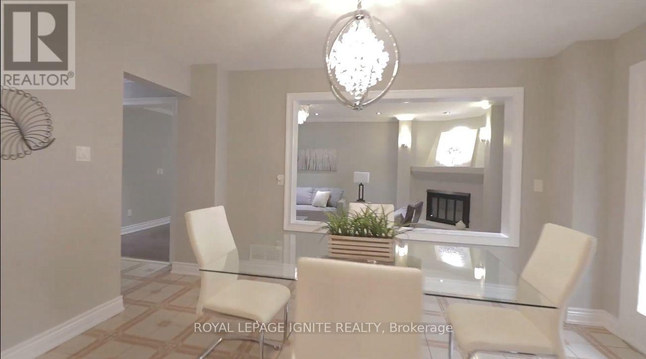 11 Carisbrooke Square, Toronto, Ontario  M1B 4M2 - Photo 7 - E12919924