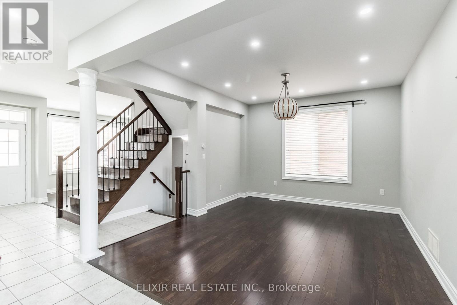 40 Personna Circle, Brampton, Ontario  L6X 0P1 - Photo 7 - W12888712