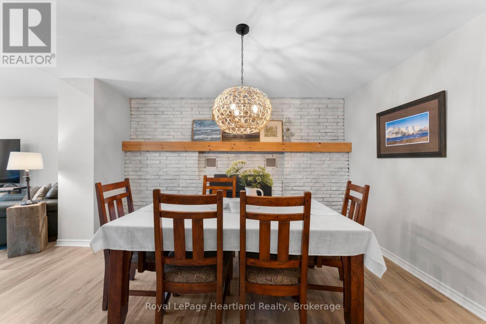 209 Cedar Close, Huron-Kinloss, Ontario  N2Z 2X3 - Photo 12 - X12939390