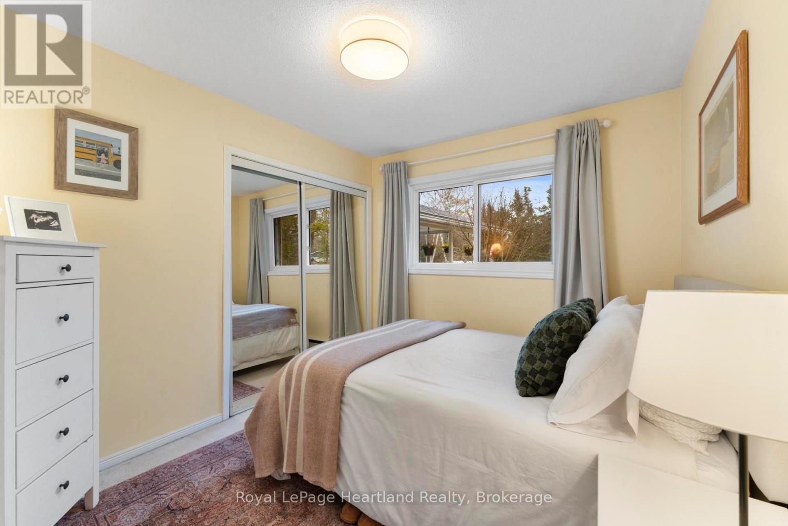 209 Cedar Close, Huron-Kinloss, Ontario  N2Z 2X3 - Photo 23 - X12939390