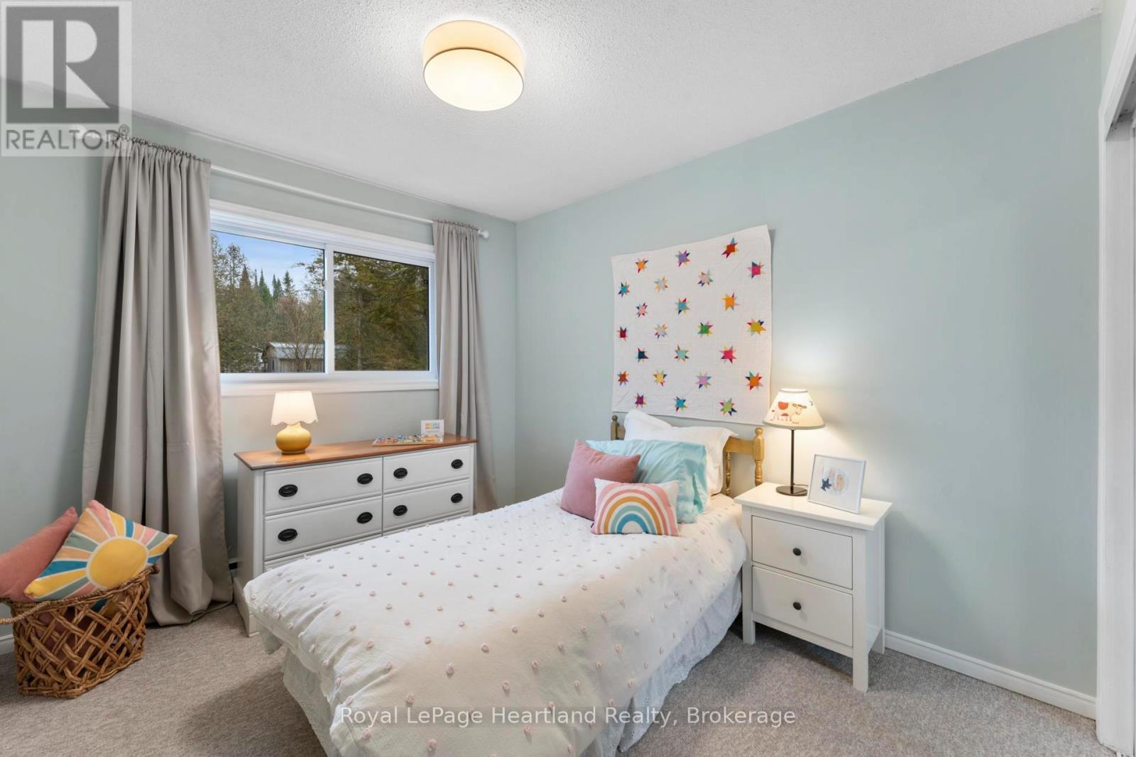 209 Cedar Close, Huron-Kinloss, Ontario  N2Z 2X3 - Photo 26 - X12939390